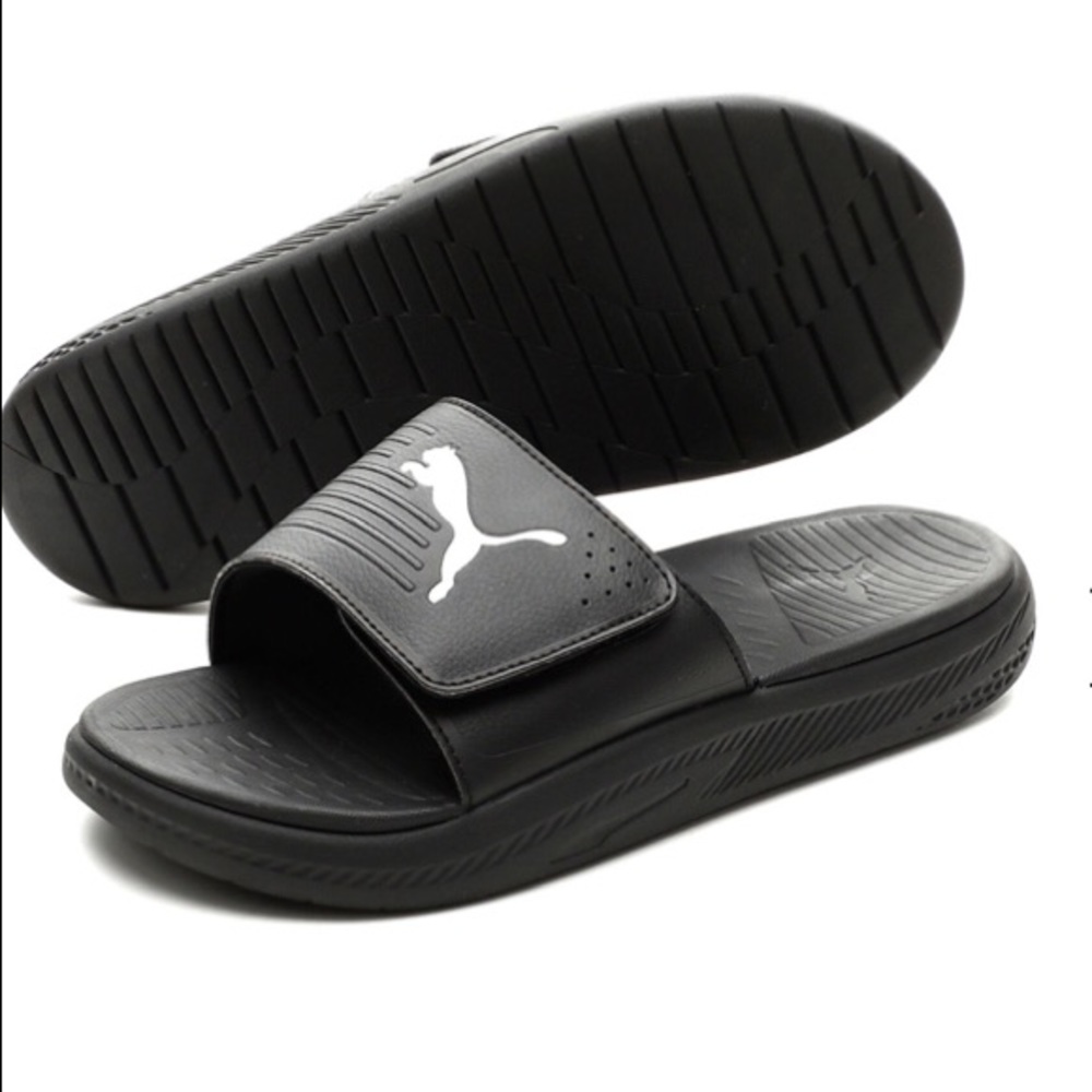 Brand new!! Never been worn!! Puma soft slide